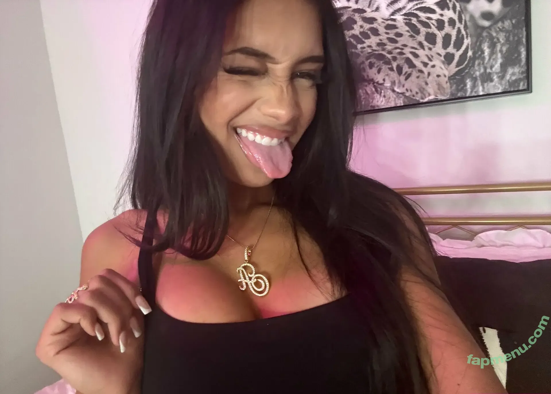 aylamariaaa nude photo #0008 (aylamariaaa)