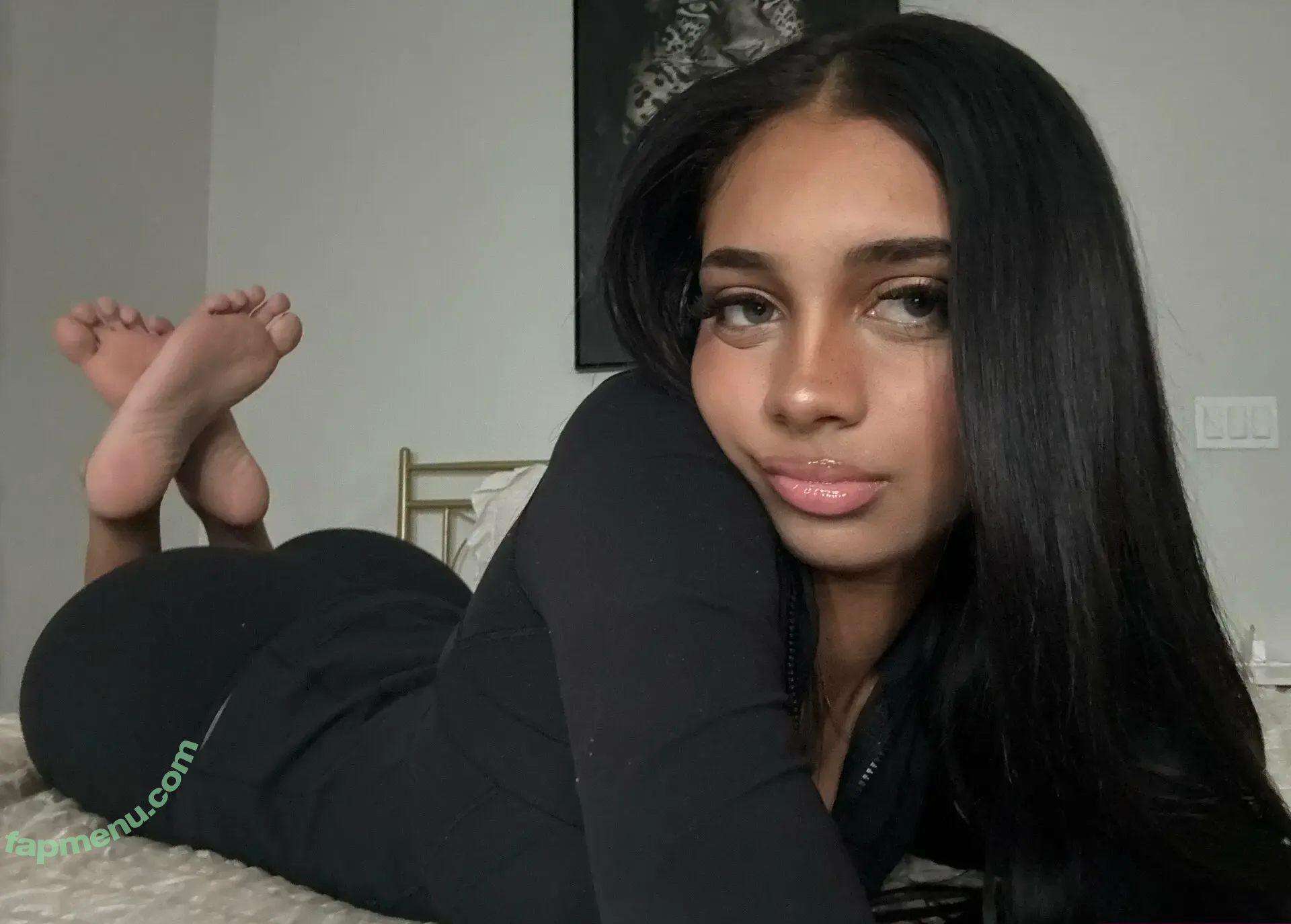 aylamariaaa nude photo #0016 (aylamariaaa)