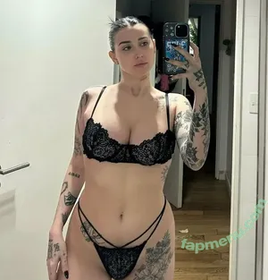  nude photo #0004