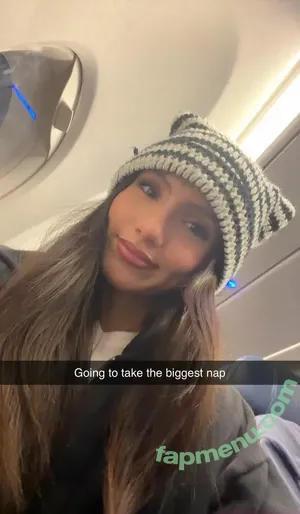 Aylin Perez / ayllinnn_ / itsaylinn nude photo #0021