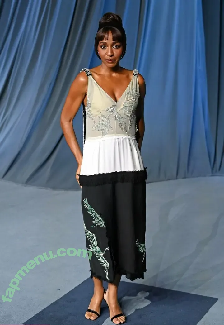 Ayo Edebiri nude photo #0118 (ayoedebiri)