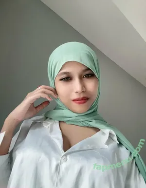 ayshamuslim / aysha.muslim nude photo #0049
