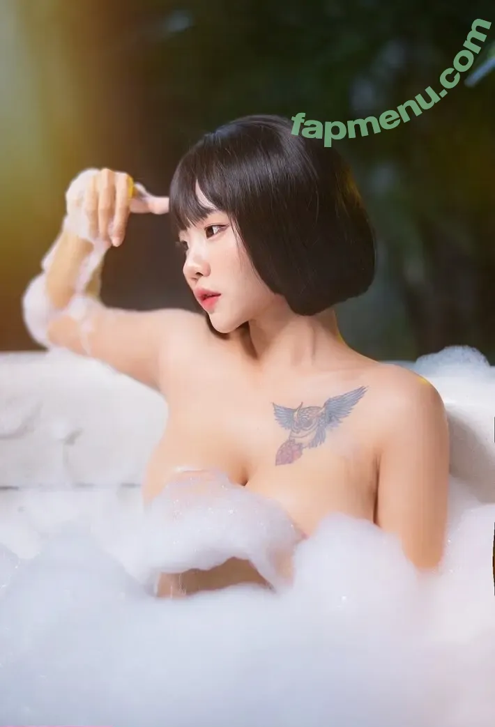ayumi_cn0 nude photo #0066 (Ayumi12456546 / ayumi.chan0 / ayumi12)