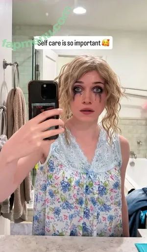 Ayytrae / angelicatrae / omgcosplay nude photo #0213