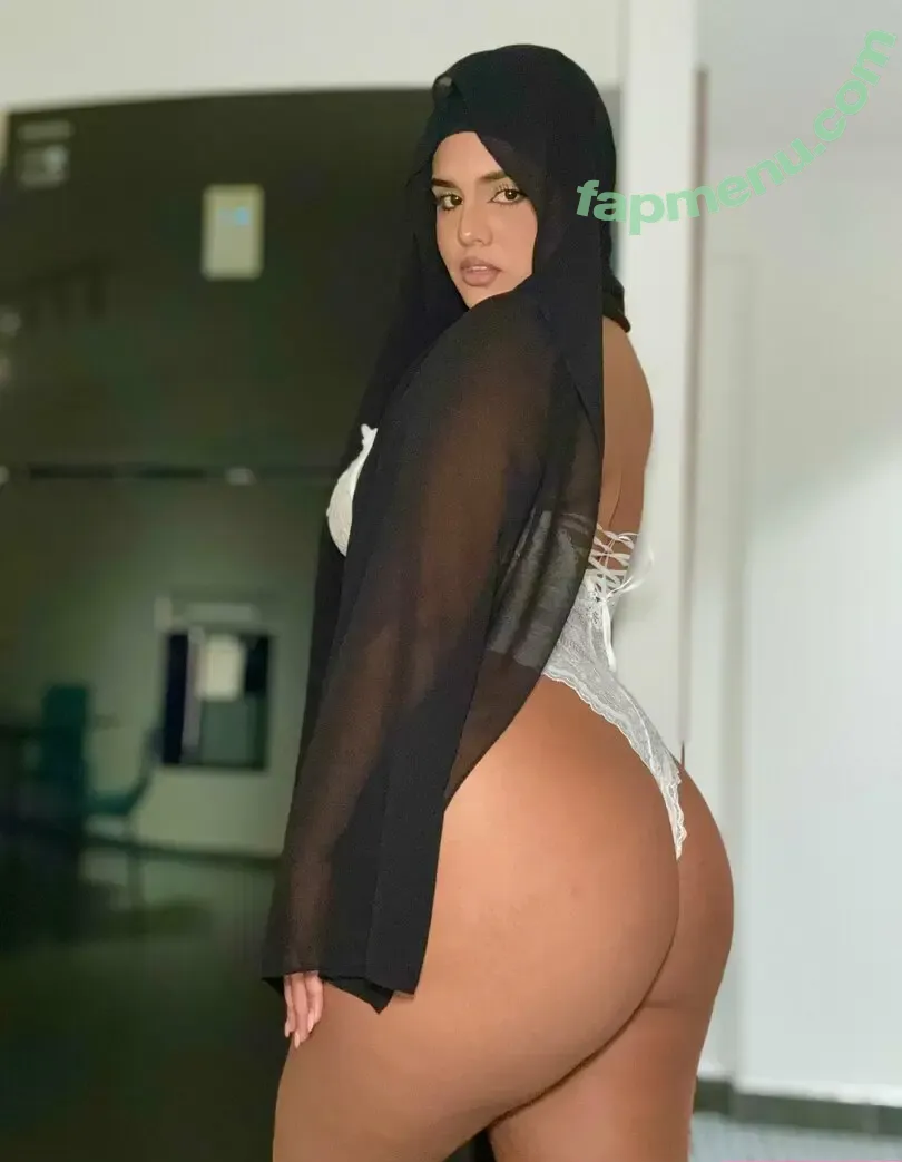 azaharadalila nude photo #0003 (azahara.dalila)
