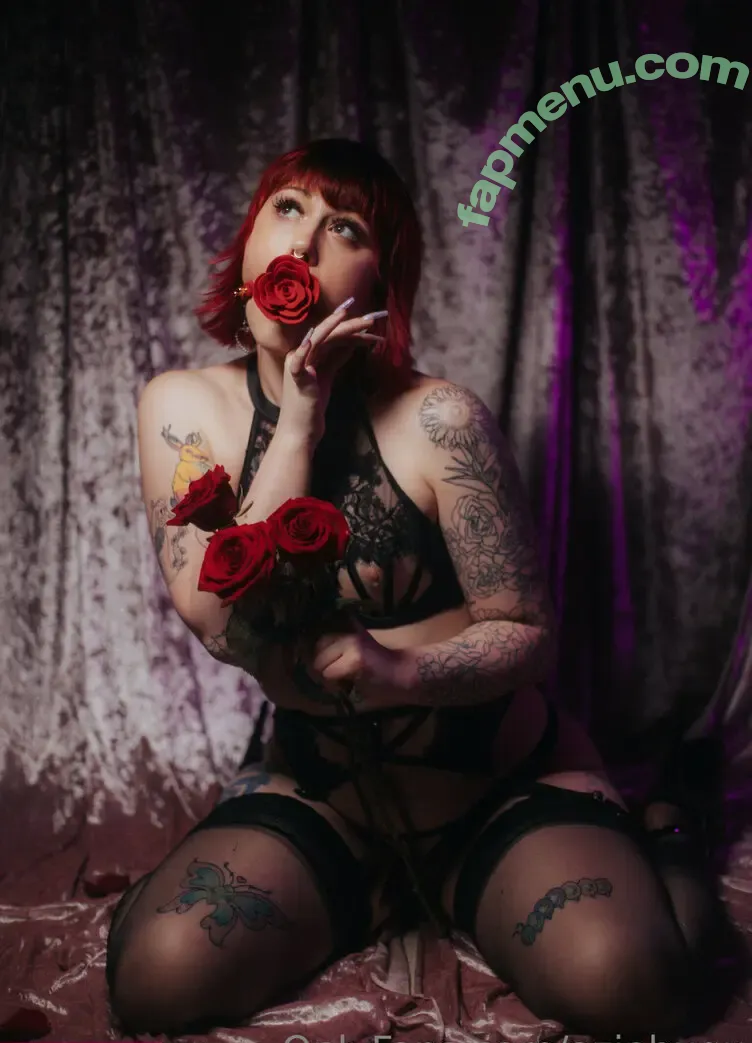aziebugx nude photo #0093 (aziebugx)