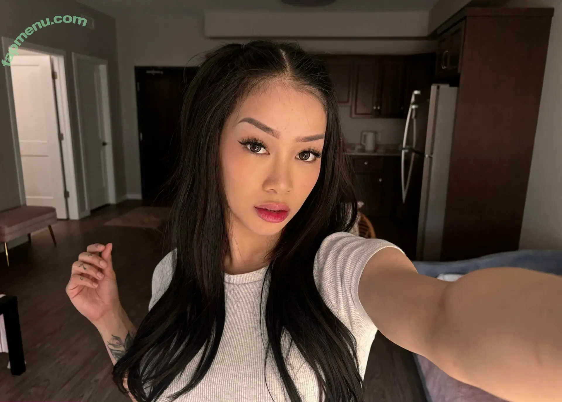aznlucy nude photo #0005 (aznlucy)