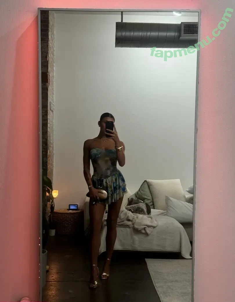 aztrorae nude photo #0019 (aztrorae)