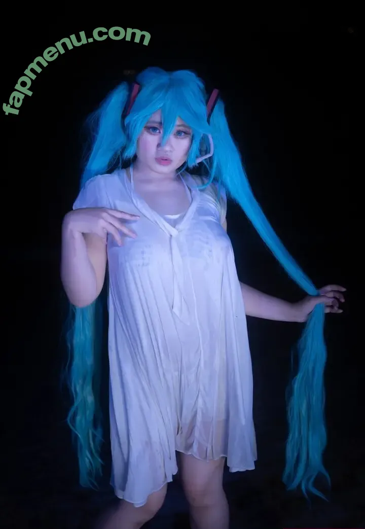 Azuralynn nude photo #0019 (Azuralynn_Cos)