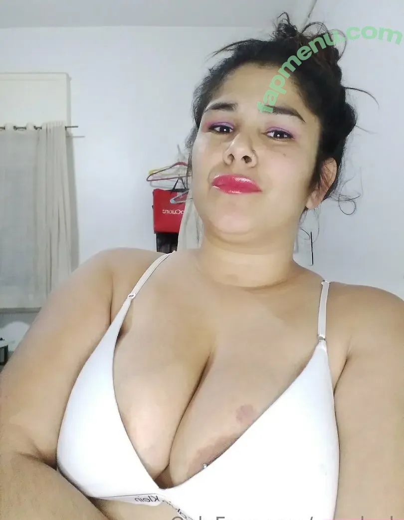 azuulaah nude photo #0001 (ariunzulaagii)