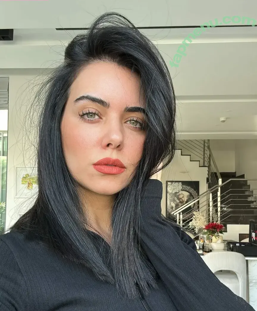 Azza Zarour nude photo #0001 (azzazarour)