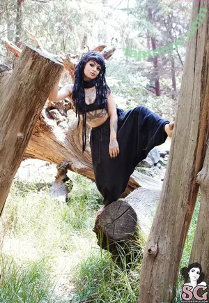 Azzizeh / azizeh nude photo #0011