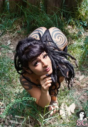 Azzizeh / azizeh nude photo #0015