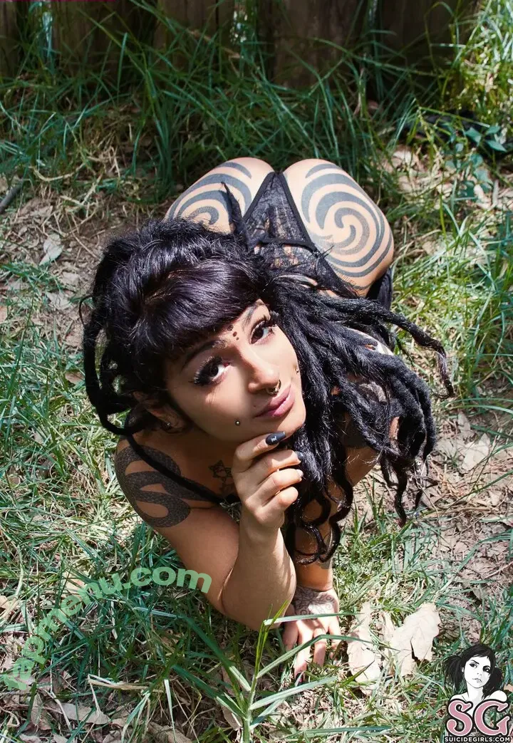 Azzizeh nude photo #0015 (azizeh)