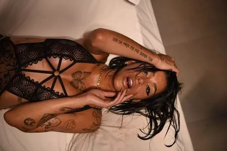 AZZY / Azzyoficixl / azzyoriginxl nude photo #0005