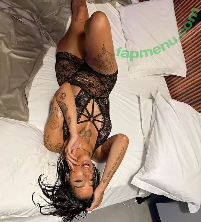 AZZY nude photo #0015 (Azzyoficixl / azzyoriginxl)