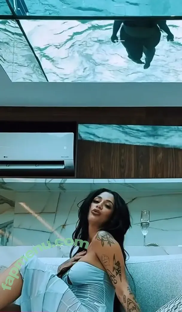 AZZY nude photo #0305 (Azzyoficixl / azzyoriginxl)