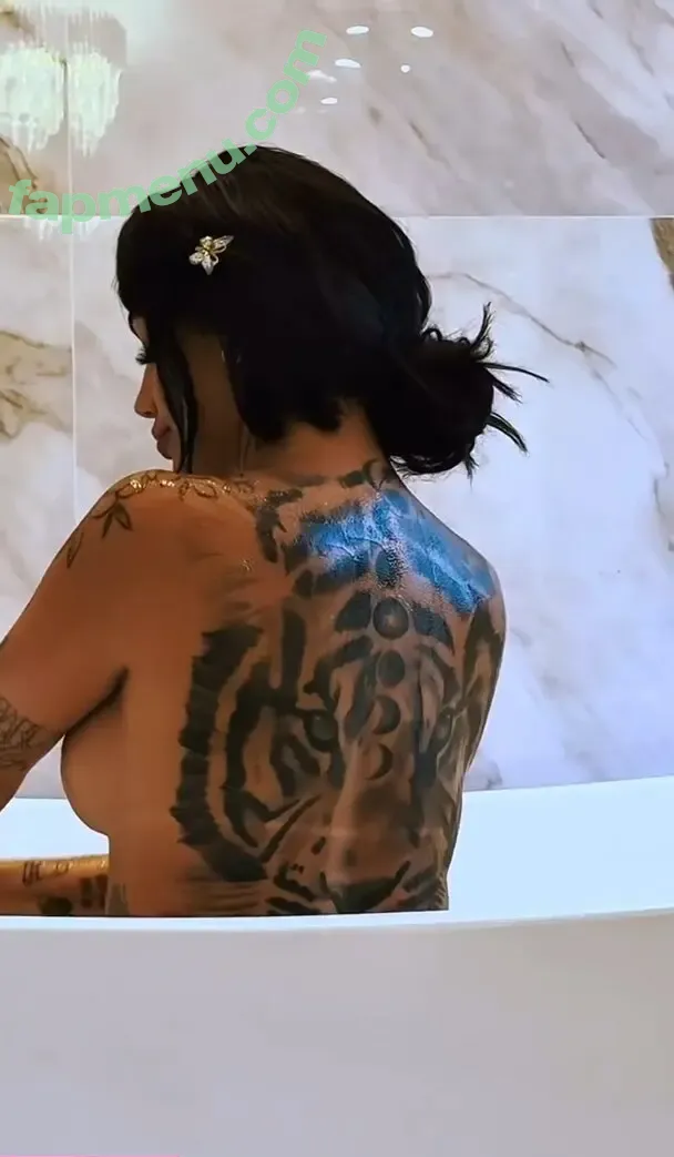 AZZY nude photo #0307 (Azzyoficixl / azzyoriginxl)