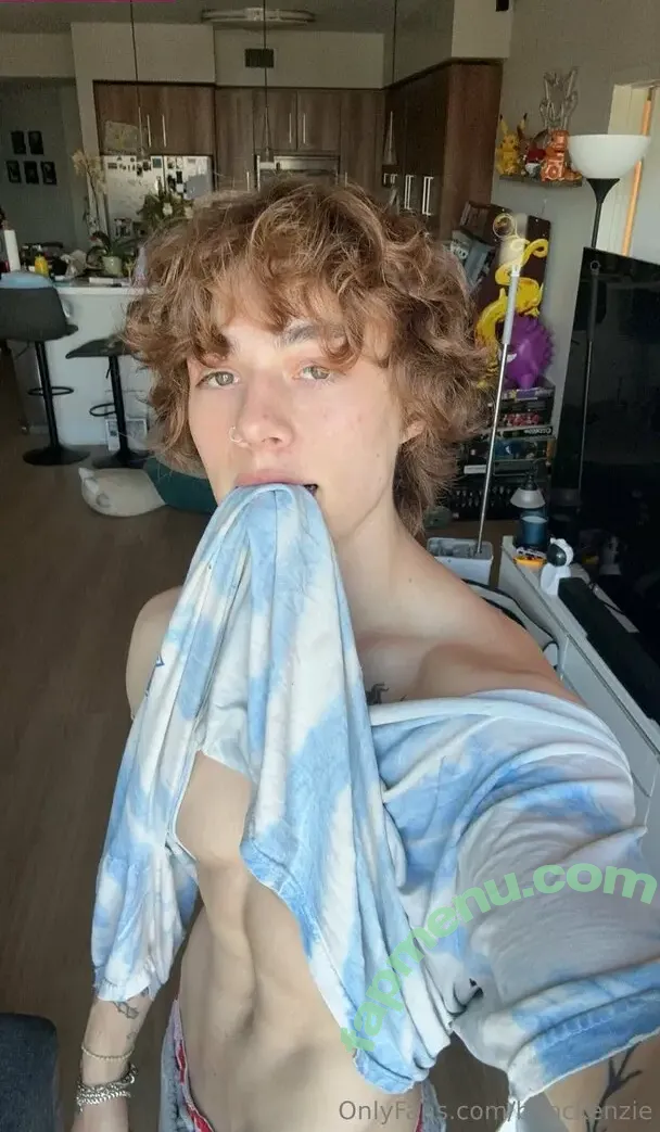 b.mckenzie nude photo #0029 (moonchild_108)