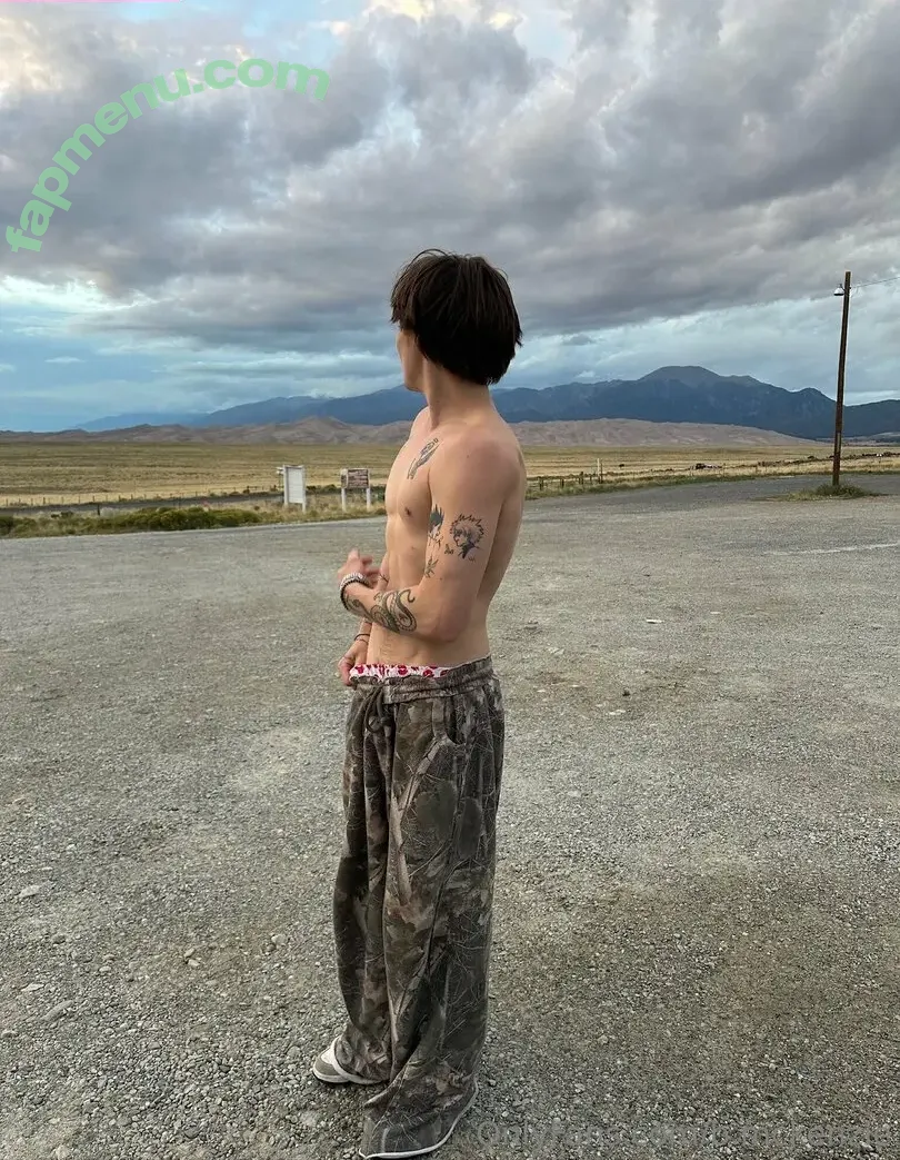 b.mckenzie nude photo #0071 (moonchild_108)