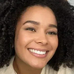 b_ribeiro nude photo #0042