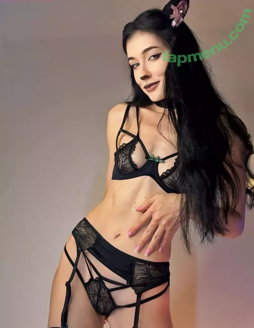 B_u_l_o_c_h_k_a nude photo #1239 (bulochkatyt)