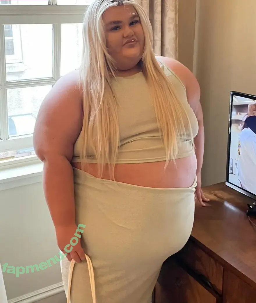 b0ugiee nude photo #0038 (B0ugie / b0ugie00 / b0ugiexo)