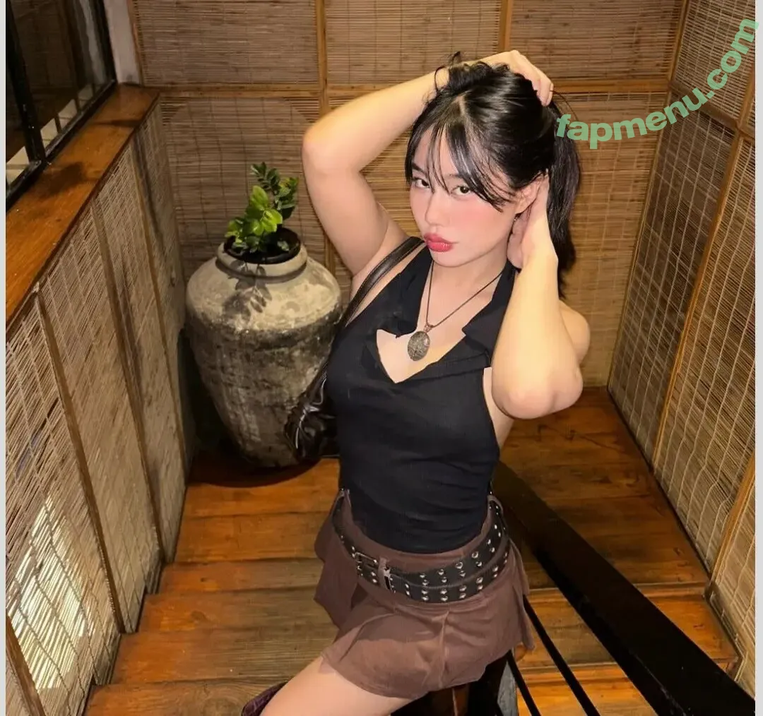 babeeskin___ nude photo #0002 (babeeskin____)