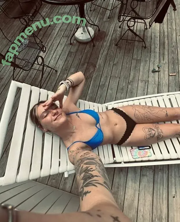 Baby Becs nude photo #0013 (baby.becs / babybecs14)