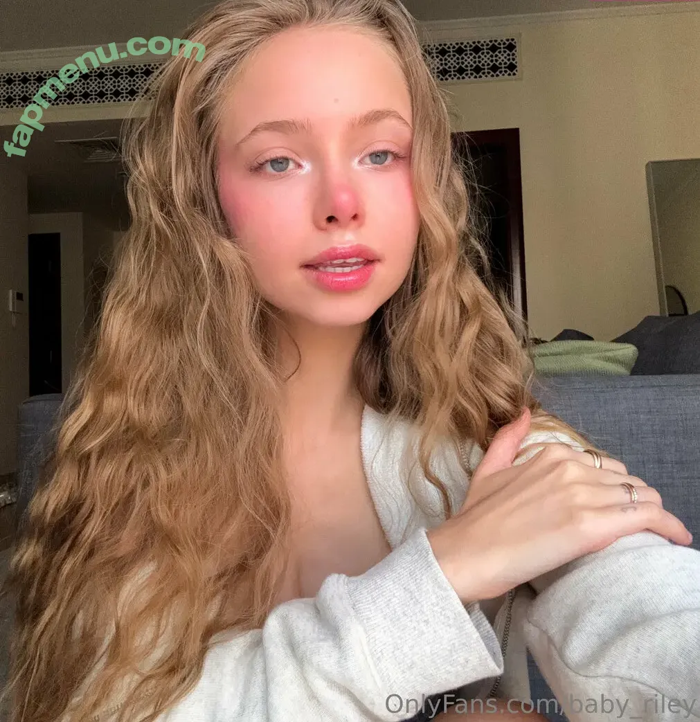 Baby Riley nude photo #0230 (baby_riley / babyrileey / sweet_riley)