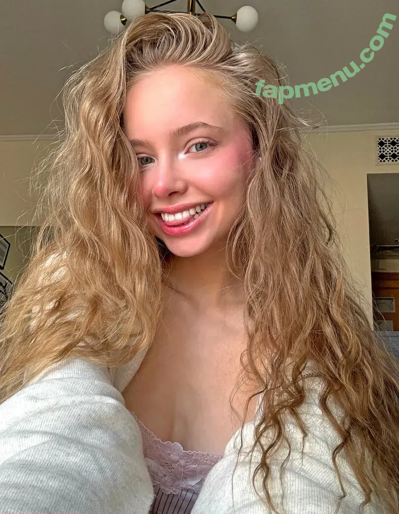 Baby Riley nude photo #0239 (baby_riley / babyrileey / sweet_riley)