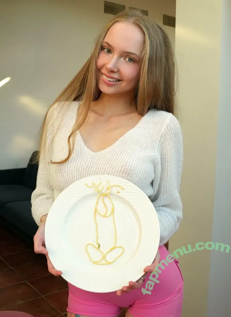 Baby Riley nude photo #0294 (baby_riley / riley_really / sweet_riley)