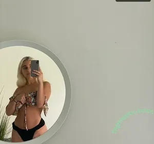  nude photo #0005