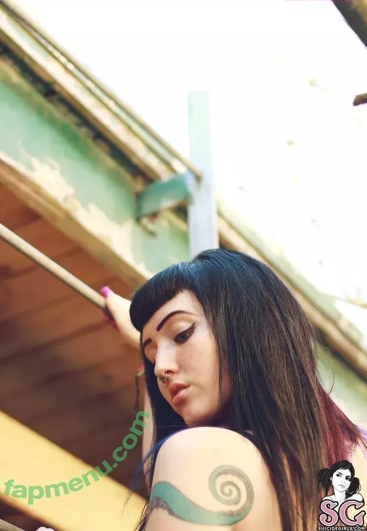 babycakes1920 nude photo #0017 (babycakes._ / cygnet suicide / pa1s_)