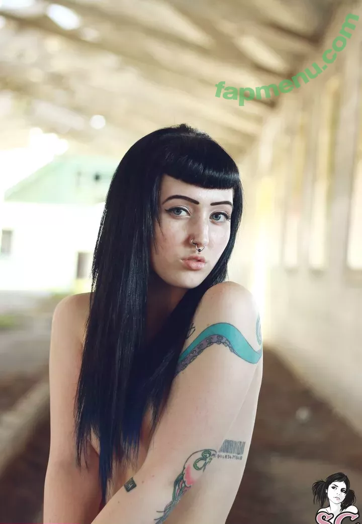 babycakes1920 nude photo #0033 (babycakes._ / cygnet suicide / pa1s_)