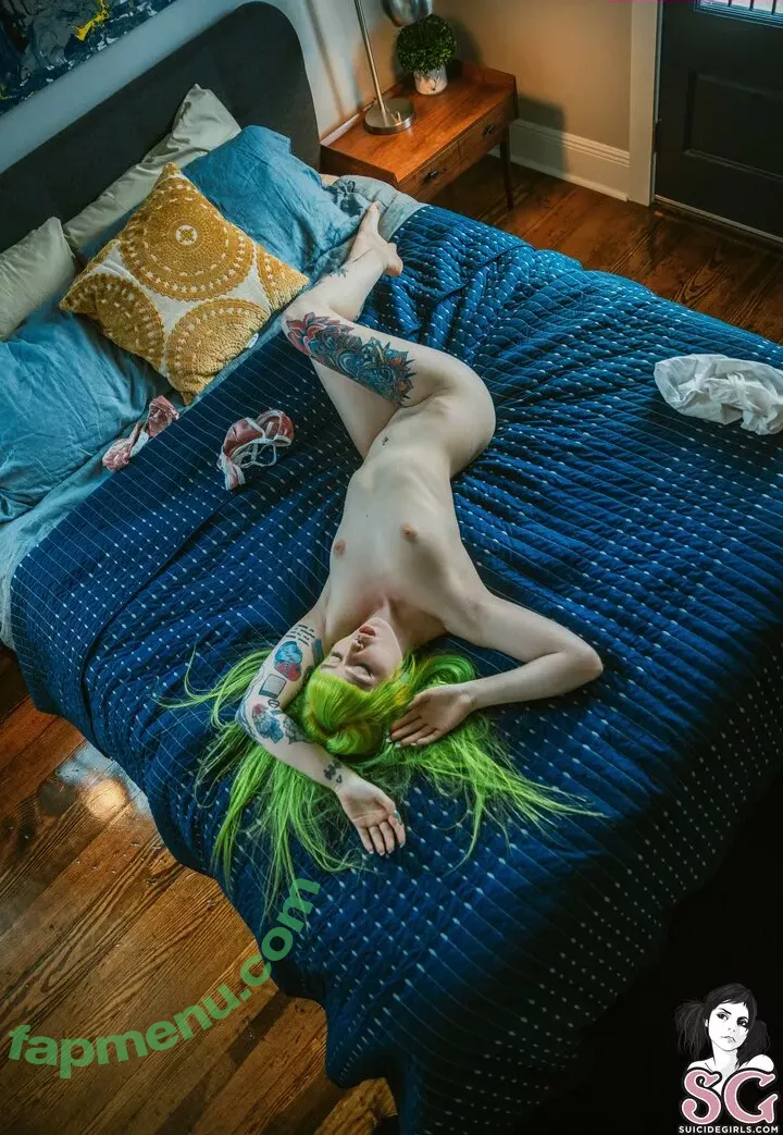 babycakes1920 nude photo #0091 (babycakes._ / cygnet suicide / pa1s_)