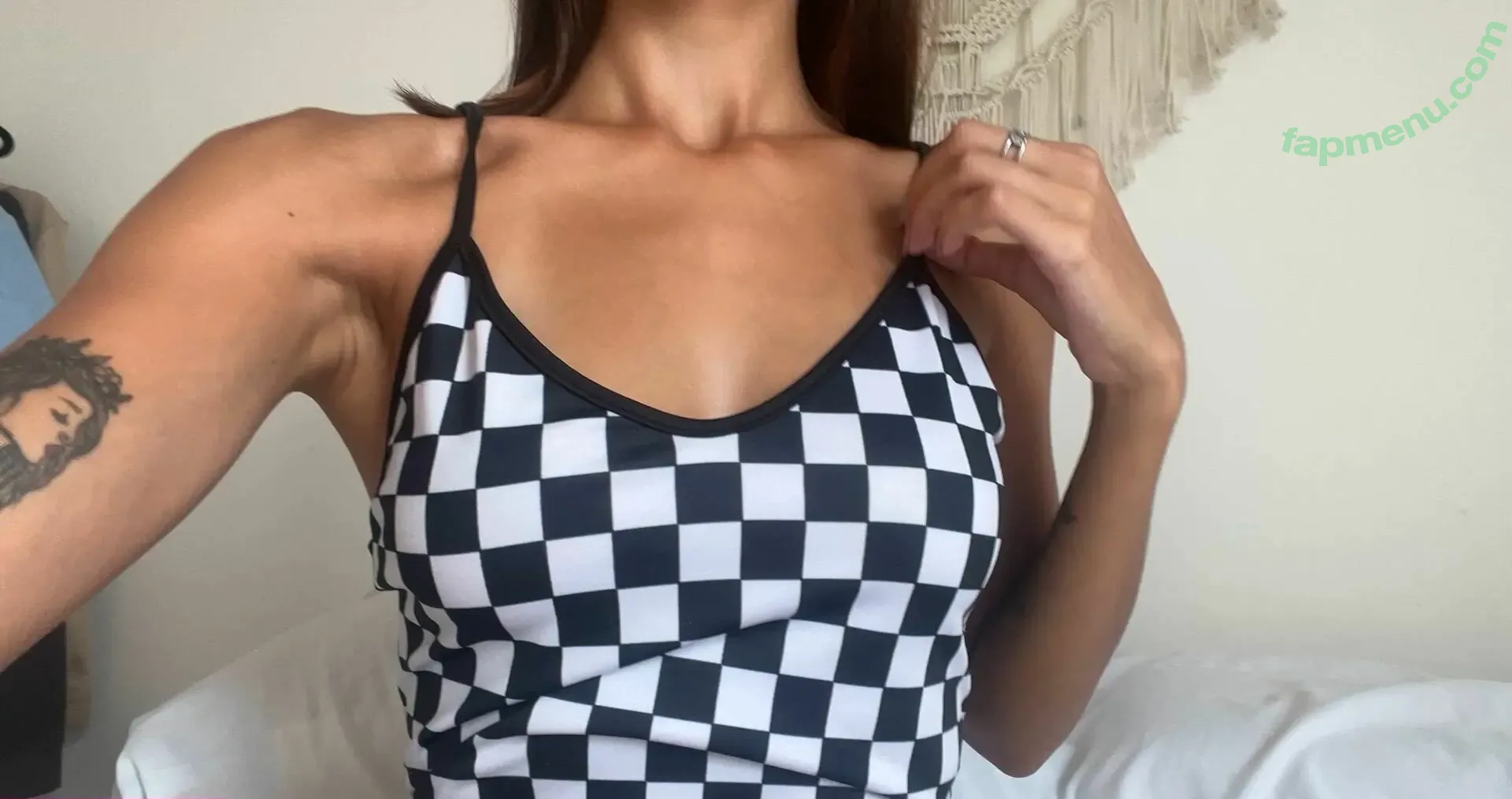 babyemma99 nude photo #0095 (symply_emmss)