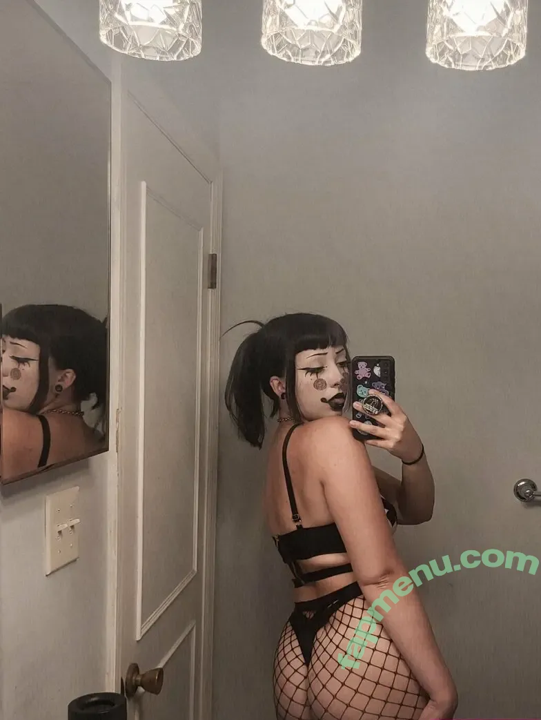 babyfangs nude photo #0009 (_babyfangs_)