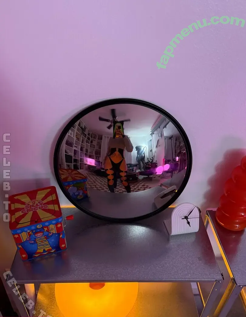 babyfooji nude photo #0264 (backofbabyfooji / peachtot)