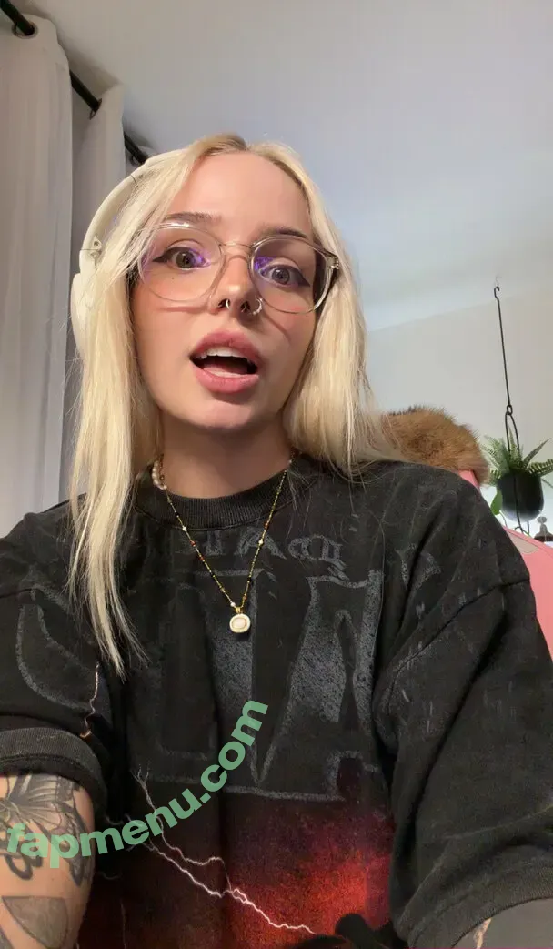 babyfooji nude photo #0357 (peachtot / peachtot.cosplay)