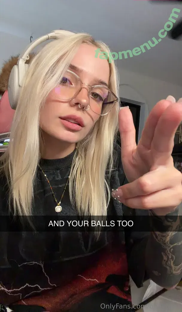 babyfooji nude photo #0360 (peachtot / peachtot.cosplay)