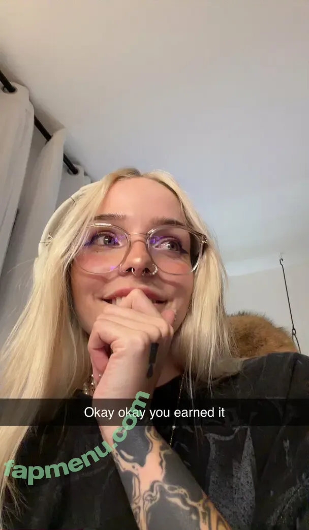 babyfooji nude photo #0361 (peachtot / peachtot.cosplay)