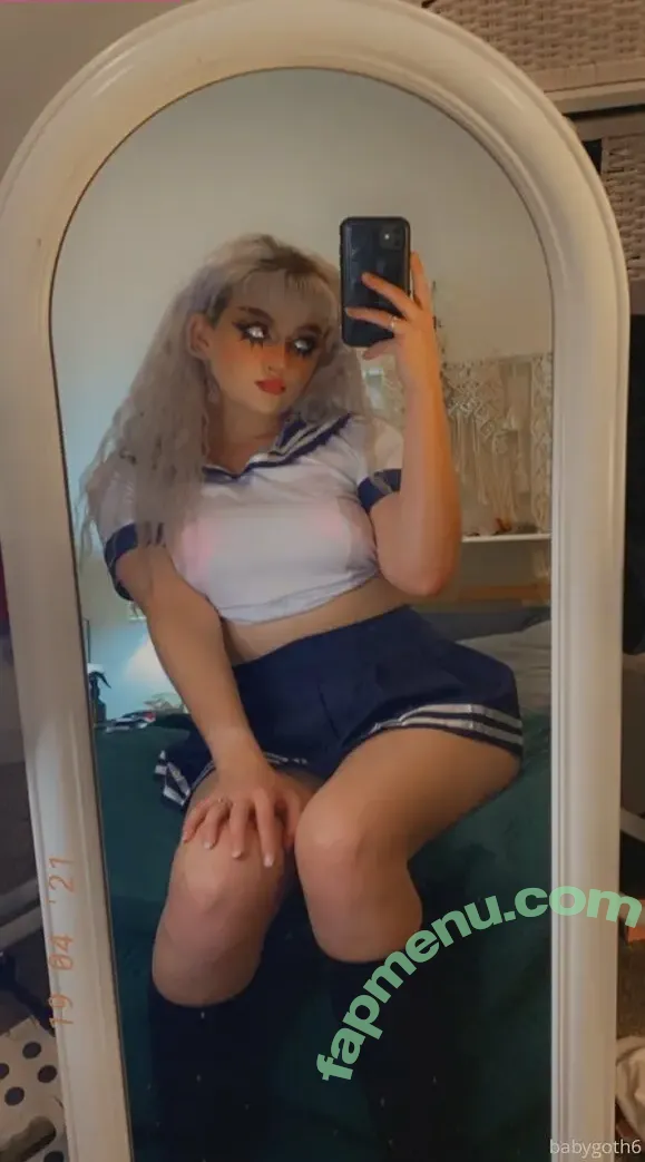 babygoth6 nude photo #0006 (babygoth)