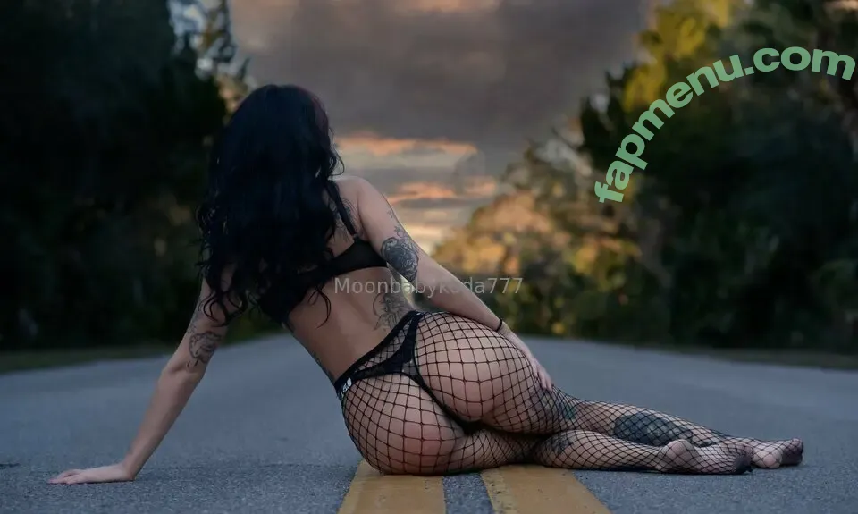 babykodaa nude photo #0019 (MoonBabyKoda / babyyykooda)