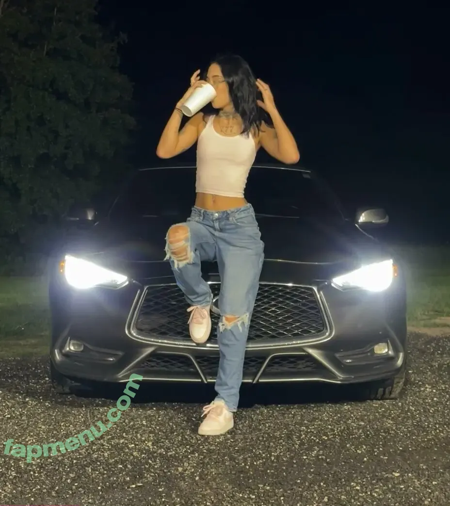 babykodaa nude photo #0027 (MoonBabyKoda / babyyykooda)