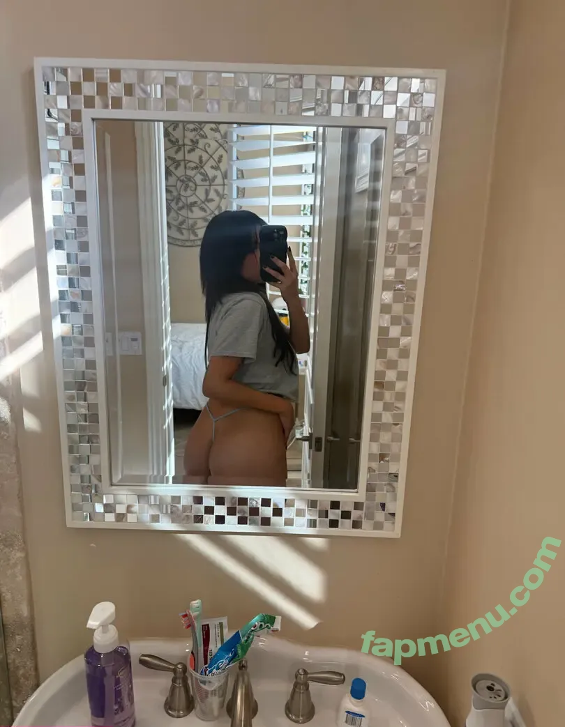 babylillian nude photo #0063 (babylillian)