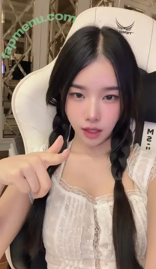 babymangpor nude photo #3051 (bmangpor)