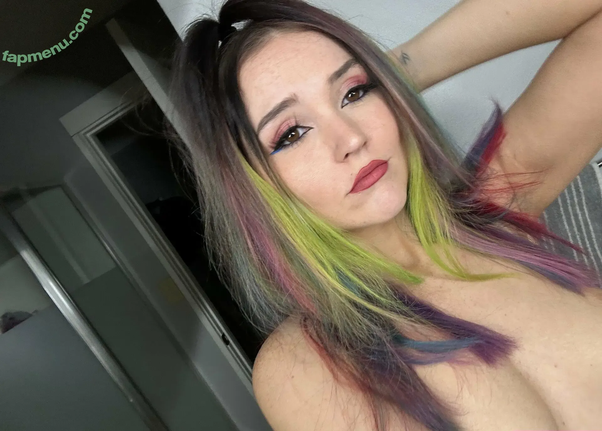 babynickibfree nude photo #0024 (babynickibfree)