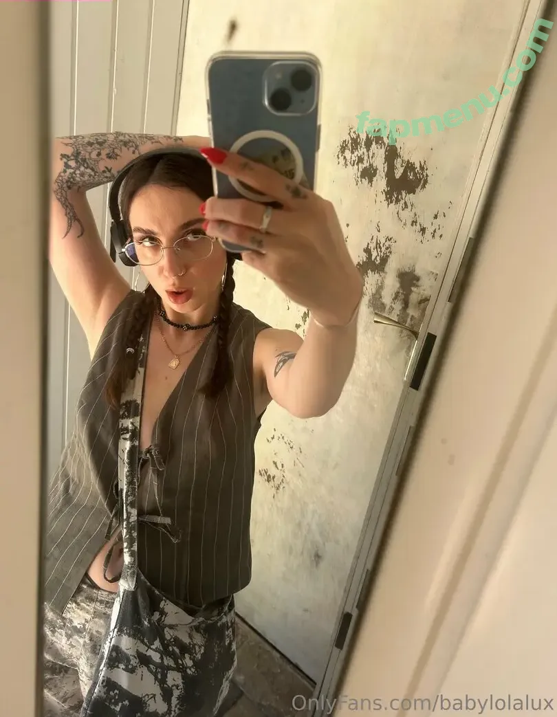 babysaralux nude photo #0021 (babysaralux)