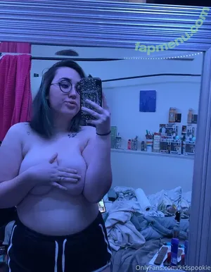  nude photo #0002